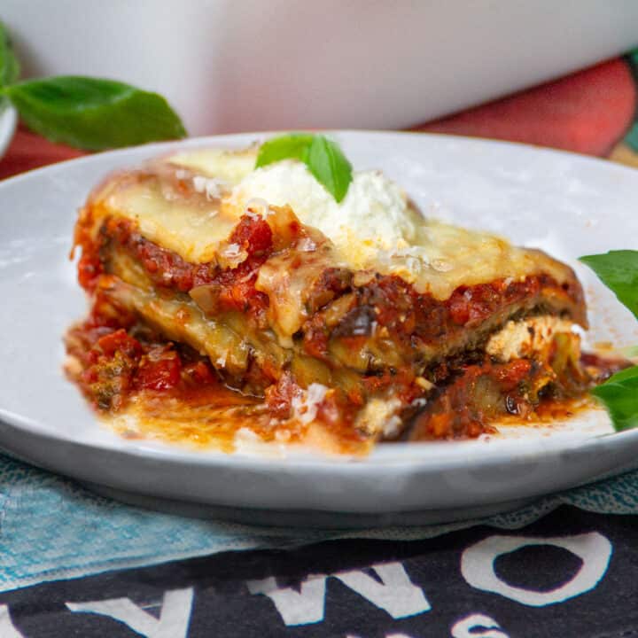 Eggplant Parmesan Stacks: baked eggplant towers with sauce and cheese
