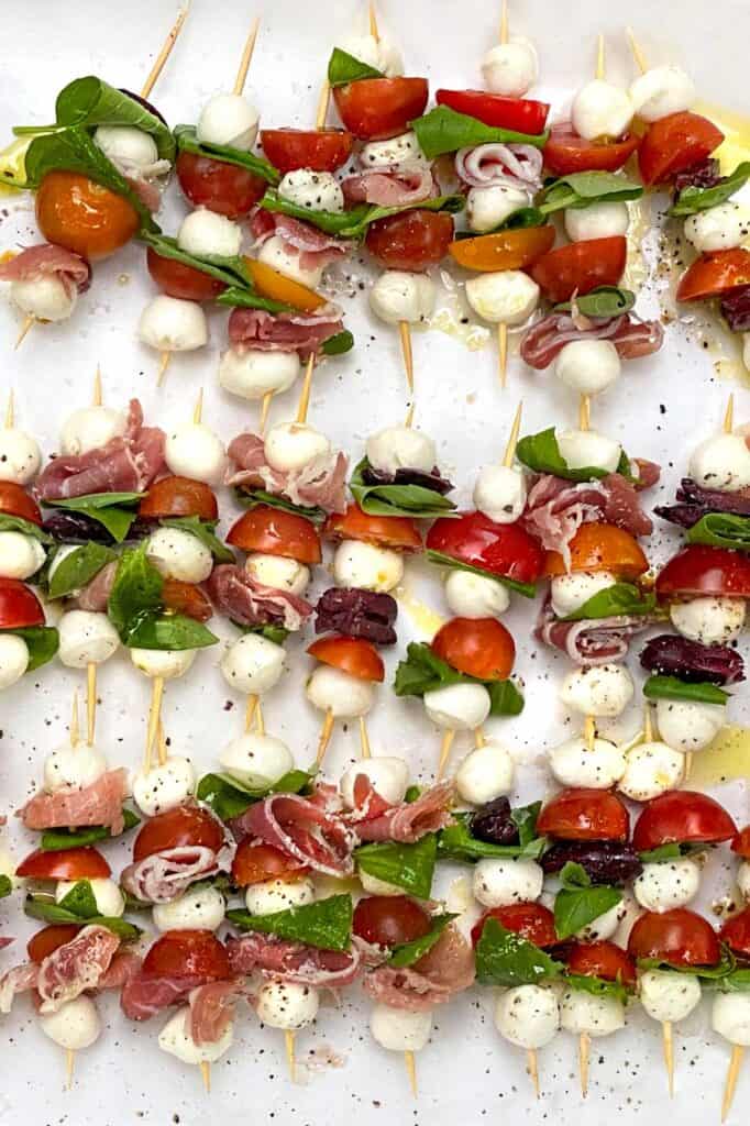 Mini Caprese Skewers l Panning The Globe