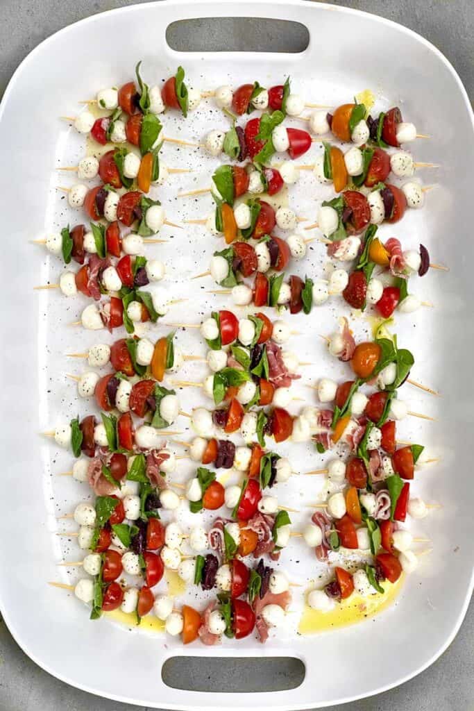 Mini Caprese Skewers l Panning The Globe